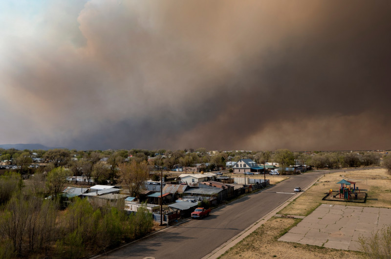 CORRECTION Spring Wildfires