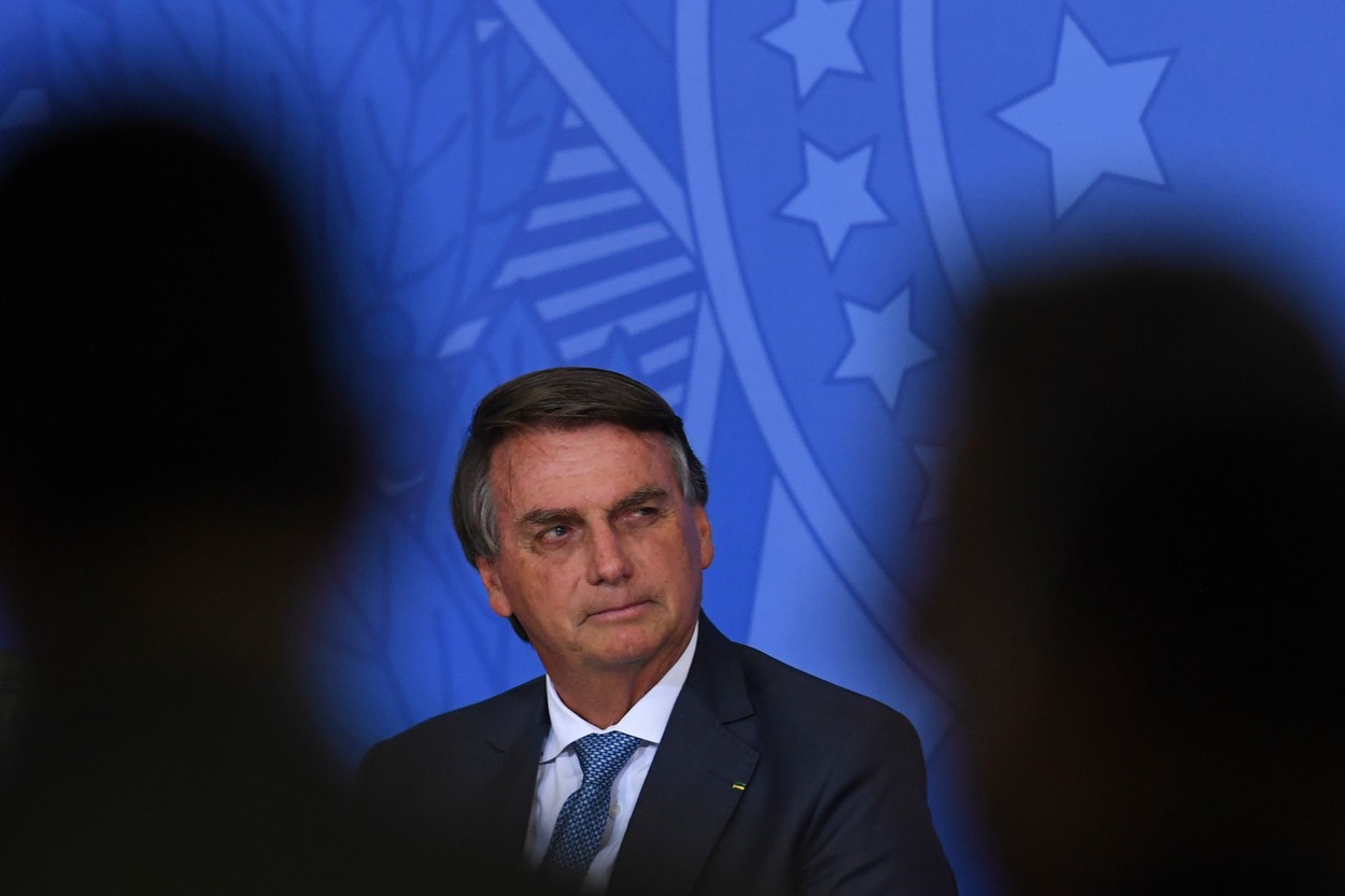 Reuters: Șeful CIA a avertizat administrația președintelui Bolsonaro să nu pună în pericol alegerile din Brazilia