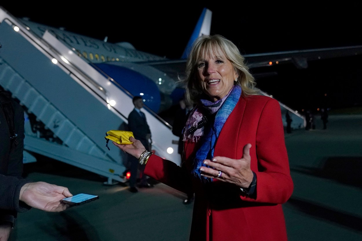 Jill Biden vine azi în România: „Voi petrece Ziua Mamei cu mame și copii ucraineni” care au fugit de războiul lui Putin