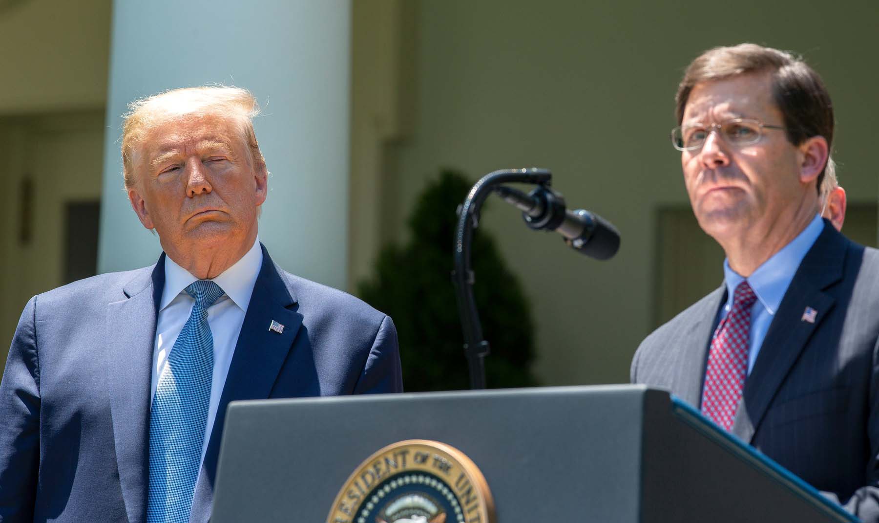 Trump voia să bombardeze laboratoarele de droguri din Mexic. Fost şef de la Pentagon: A întrebat dacă ar putea „trage cu rachete”