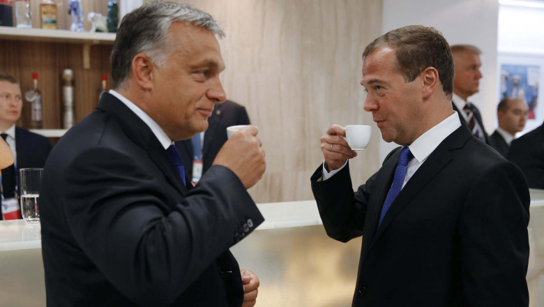 viktor orban si dmitri medvedev beau cafea impreuna