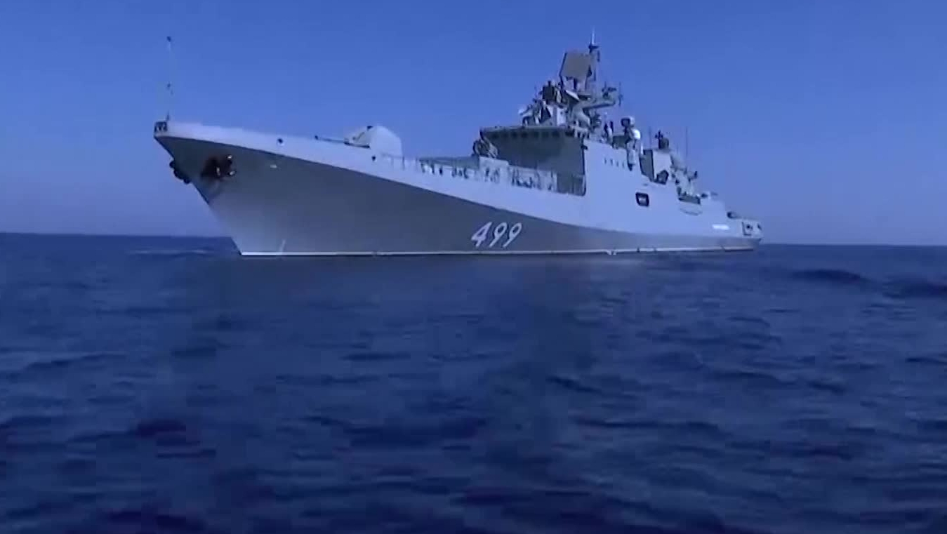 Ucrainenii spun că au lovit o fregată rusă în Marea Neagră, a doua ca mărime după fosta „Moscova”. Kremlinul: „Nu avem informații”