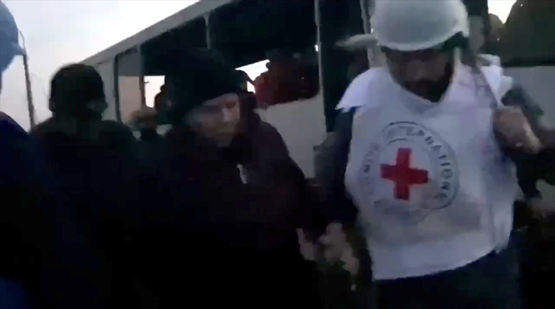 Au fost stabilite condițiile pentru noi evacuări din Mariupol. Nancy Pelosi merge în Polonia cu mesajul de sprijin pentru Ucraina