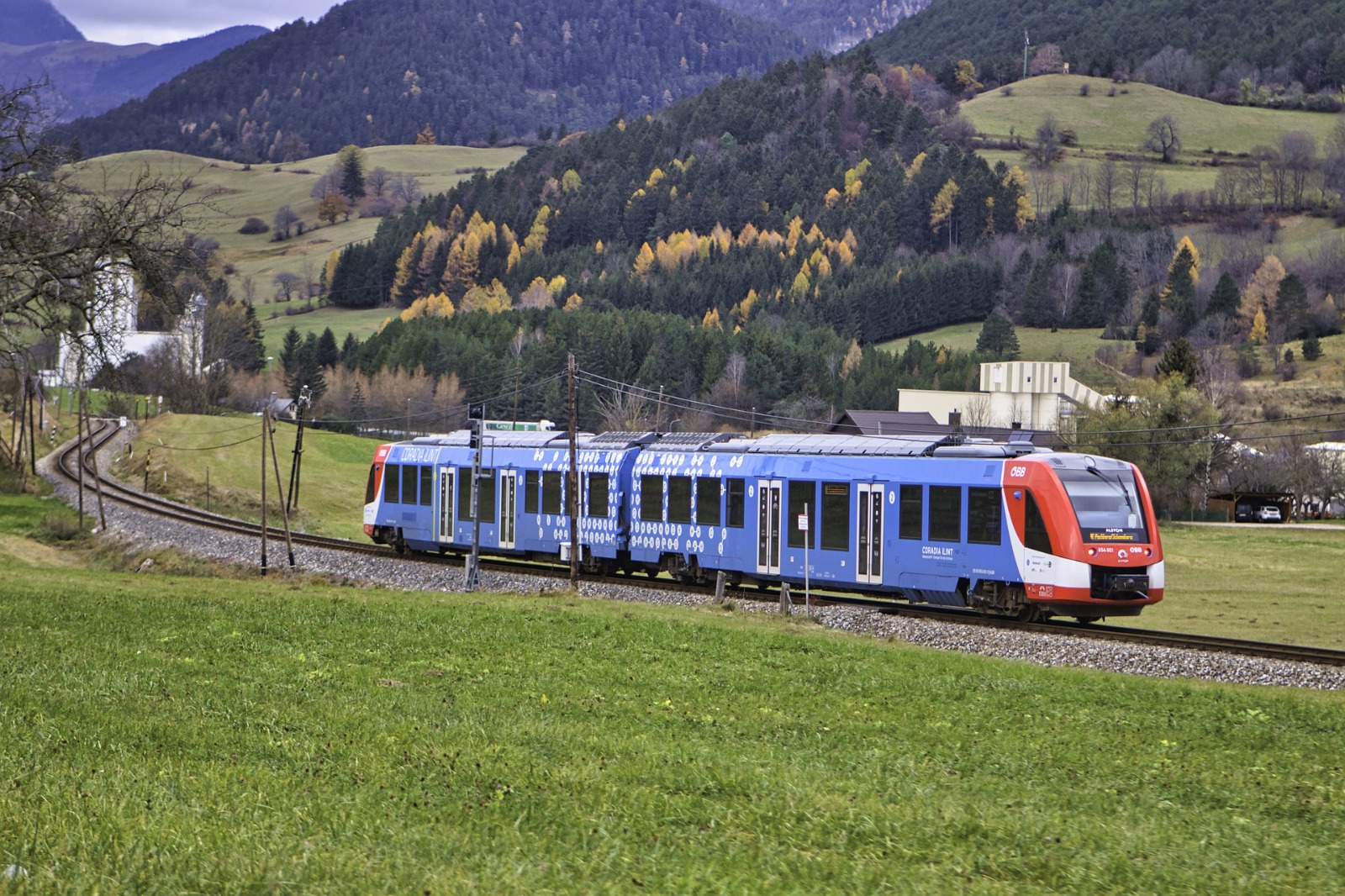 Ministerul Transporturilor a aprobat achiziția primelor trenuri pe hidrogen din România. Pe ce trasee vor circula