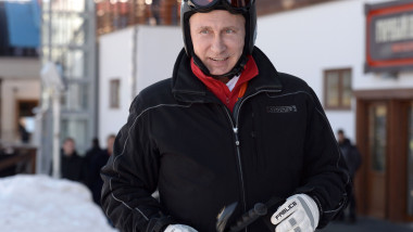 Vladimir Putin pe schiuri 6330296-AFP Mediafax Foto-ALEXEI NIKOLSKY 1