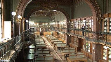 reputation complete crown VIDEO. Cea mai frumoasă bibliotecă din lume, la Universitatea Gh. Asachi  din Iaşi | Digi24