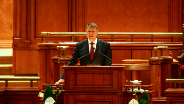 Klaus Iohannis depune juram ntul de nvestitura la Parlament ovidiu micsik inquamphotos.com 1