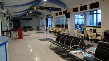 sala asteptare aeroport