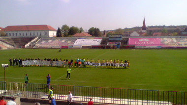 banner FC Bihor FC Caransebes2