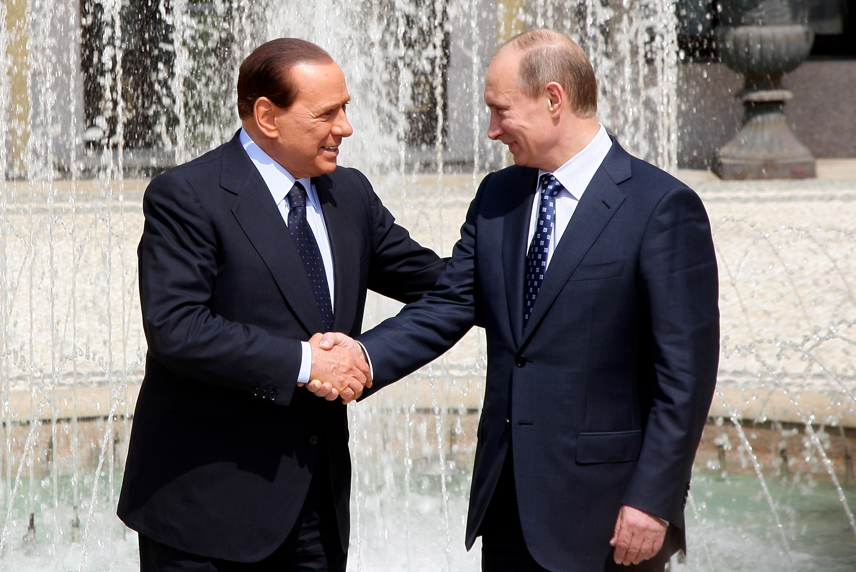 Silvio Berlusconi, dezamăgit de prietenul său Vladimir Putin: „Mi s-a părut întotdeauna un democrat şi un om al păcii”