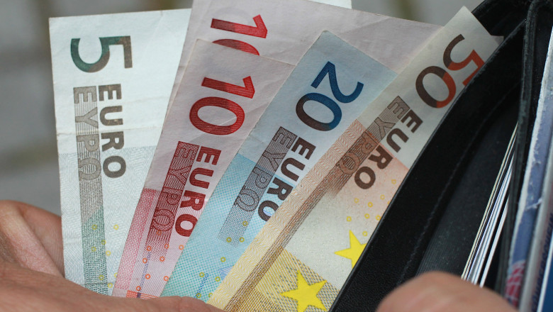 Portofel bancnote euro - Guliver Getty Images