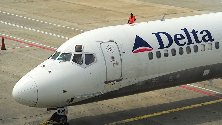 avion delta airlines mediafax