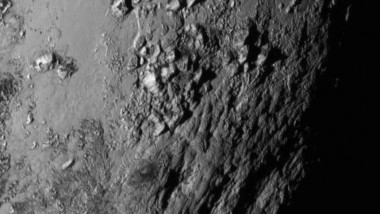 Suprafata Pluto NASA 15.07.2015