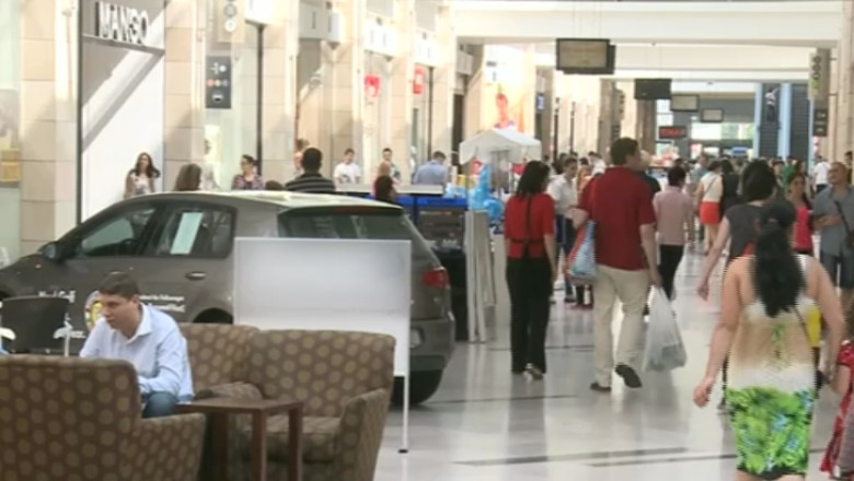 oameni mall - captura tv - 9 iulie 2015