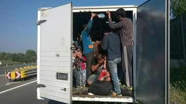 camion imigranti sirieni sofer roman agerpres 30.08
