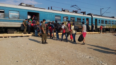 Refugiati imigranti Idomeni granita Grecia cu Macedonia Digi24 august 2015 6