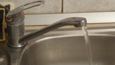 apa-la-robinet