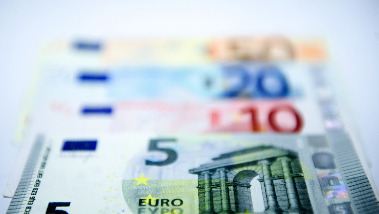 bani euro agerpres AGERPRES