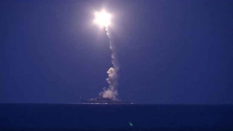 Atacuri Rusia in Siria din Marea Caspica captura youtube 7 octombrie 2015