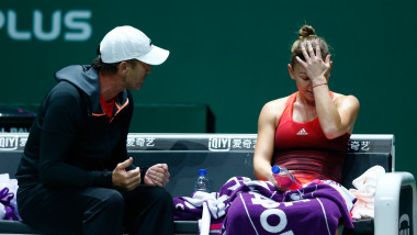 halep cahill GettyImages-494785280