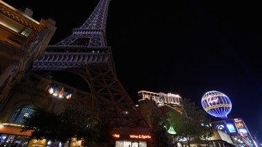 GettyImages-Turnul Eiffel atentate Paris