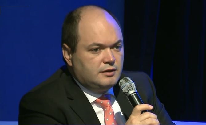 Ionuț Dumitru: „Lipsa unui angajament politic a dus la eșecul legii salarizării și la pierderea banilor din PNRR”