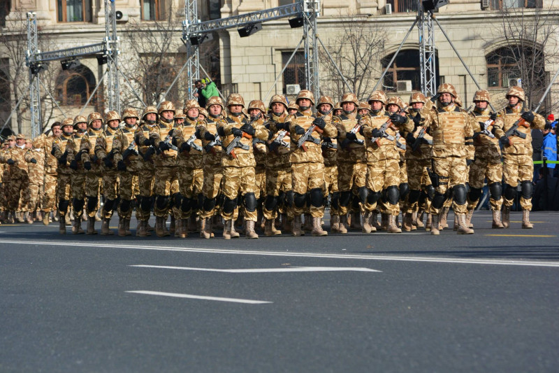 Parada militara 2015 Piata Constitutiei - Fortele Terestre Romane 2