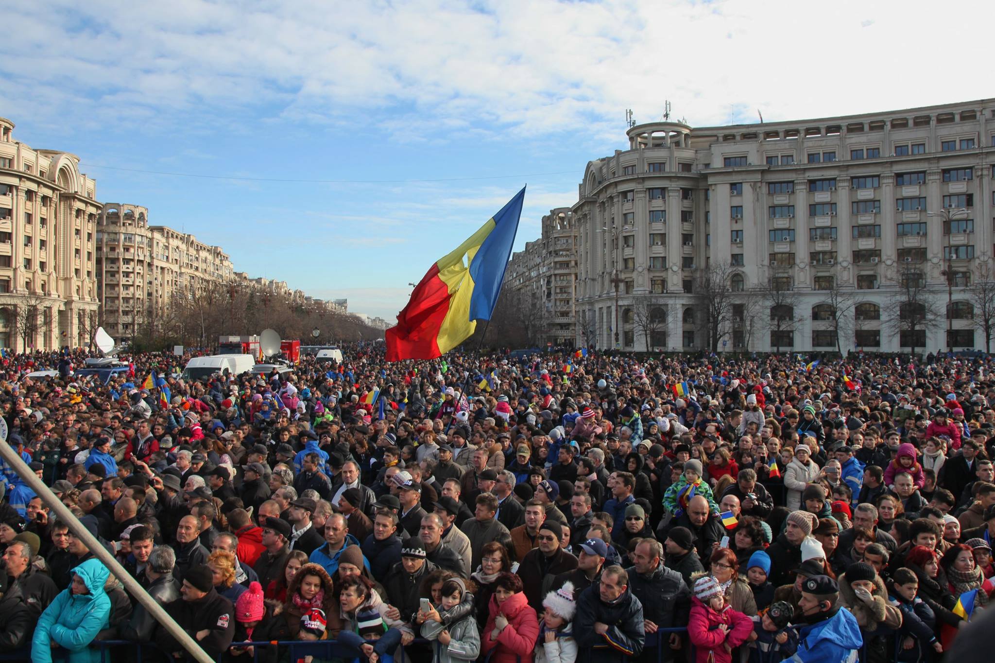 Parada militara 2015 Piata Constitutiei - Fortele Terestre Romane 23
