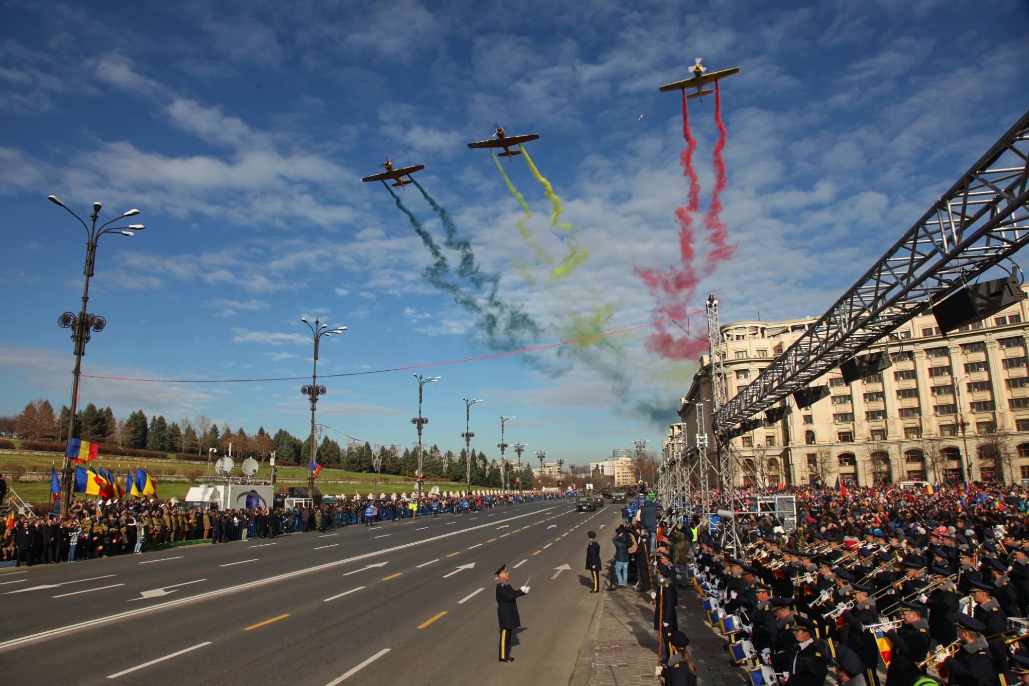 Parada militara 2015 Piata Constitutiei - Fortele Terestre Romane 25