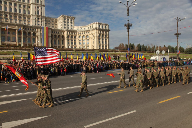 Parada militara 2015 Piata Constitutiei - Fortele Terestre Romane 18