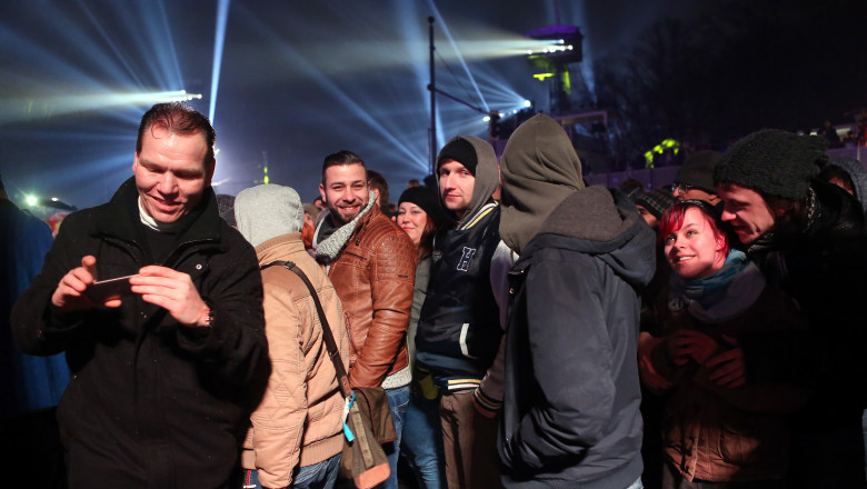 oameni revelion berlin - GettyImages-503034988