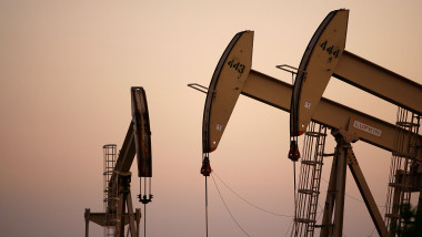 Sonde petroliere petrol titei GettyImages septembrie 2015-1