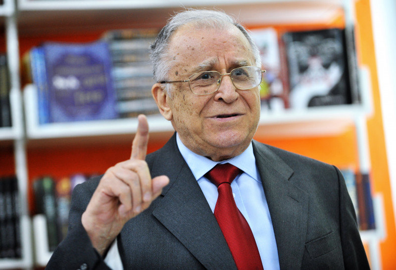 ION ILIESCU b AGERPRES