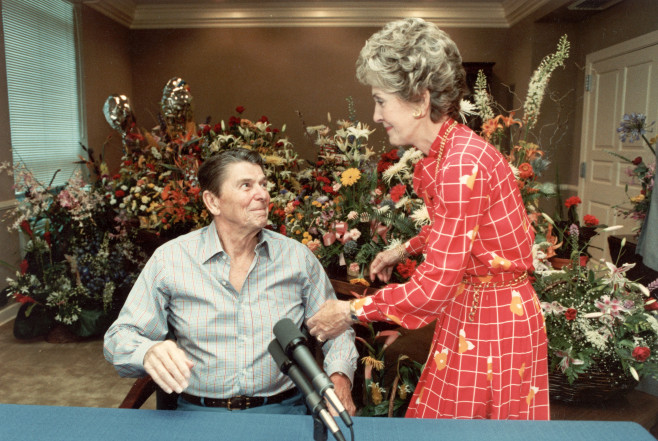 1985 Ronald si Nancy Reagan la spital - GettyImages-2855713