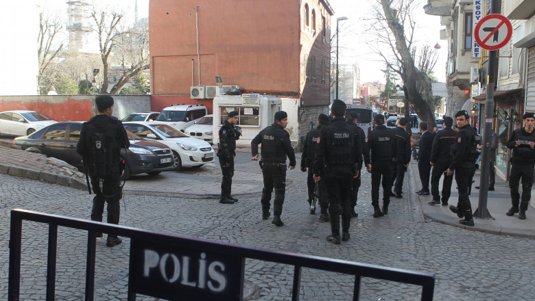 politie istanbul - GettyImages-504660936