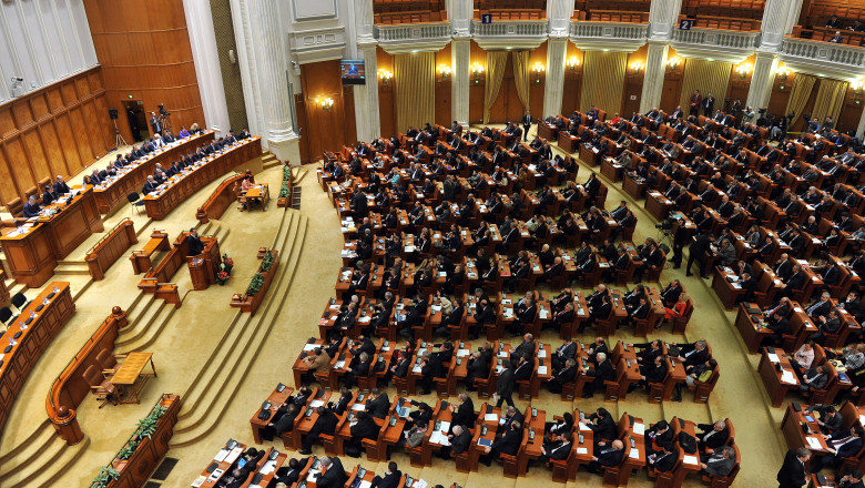 Plenul Parlamentului.