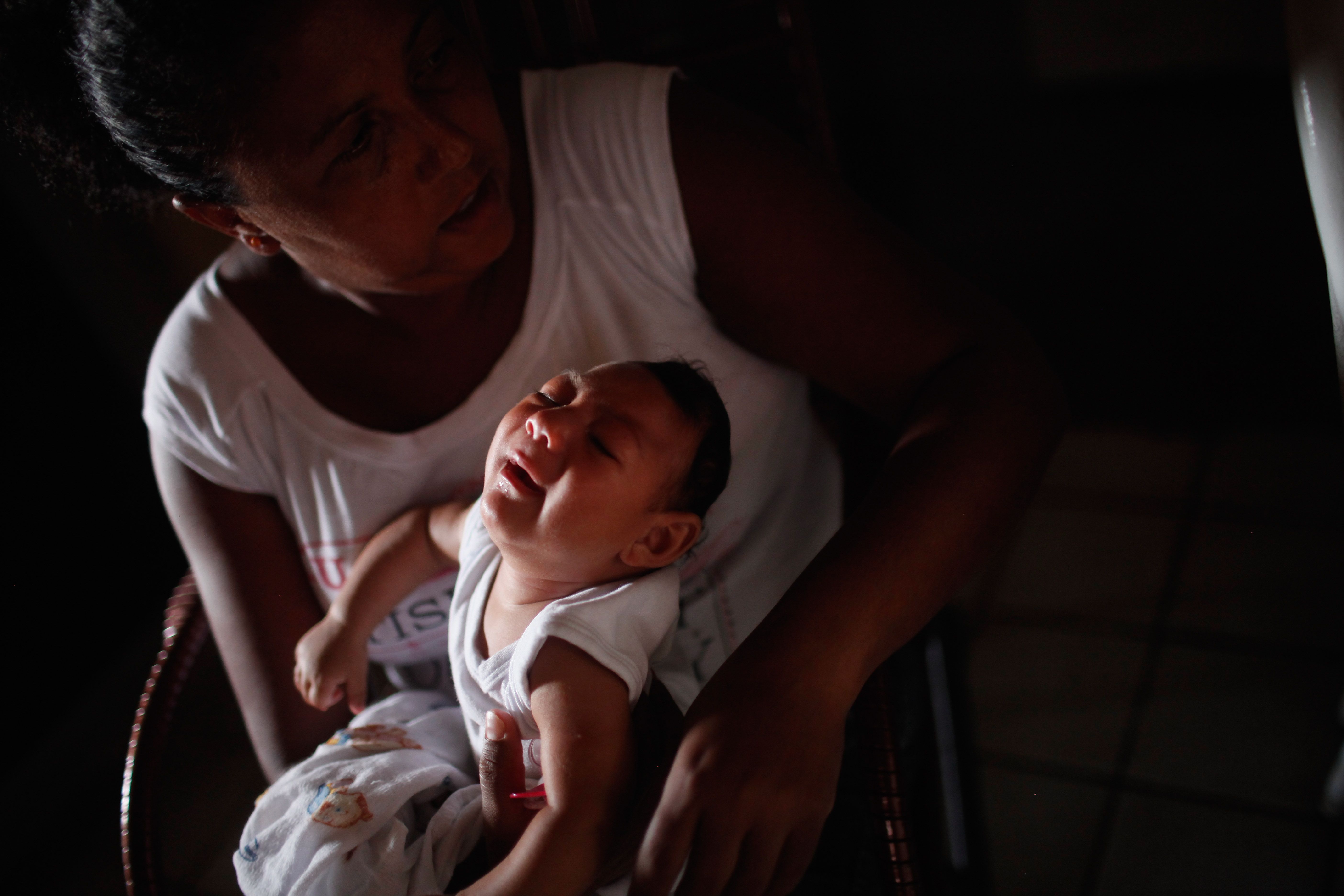 Virusul Zika, la un pas de o răspândire explozivă. Cât de periculoasă poate deveni o singură mutație