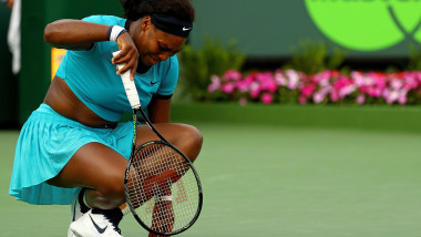 serena williams in pain - GettyImages-517670740