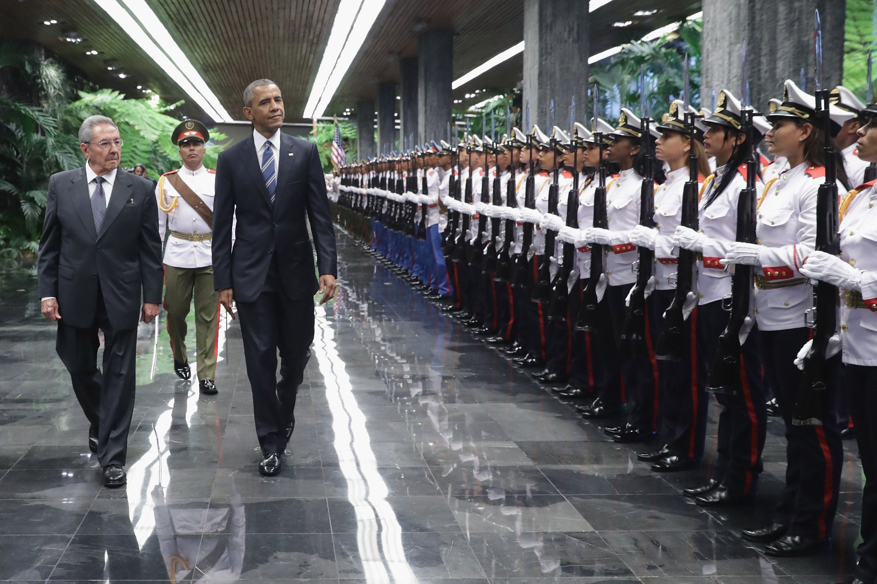 Barack Obama in vizita la Raul Castro - GettyImages-516832622