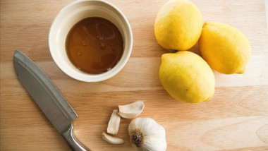 kill-your-cold-naturally-with-these-5-common-ingredients.w654 1