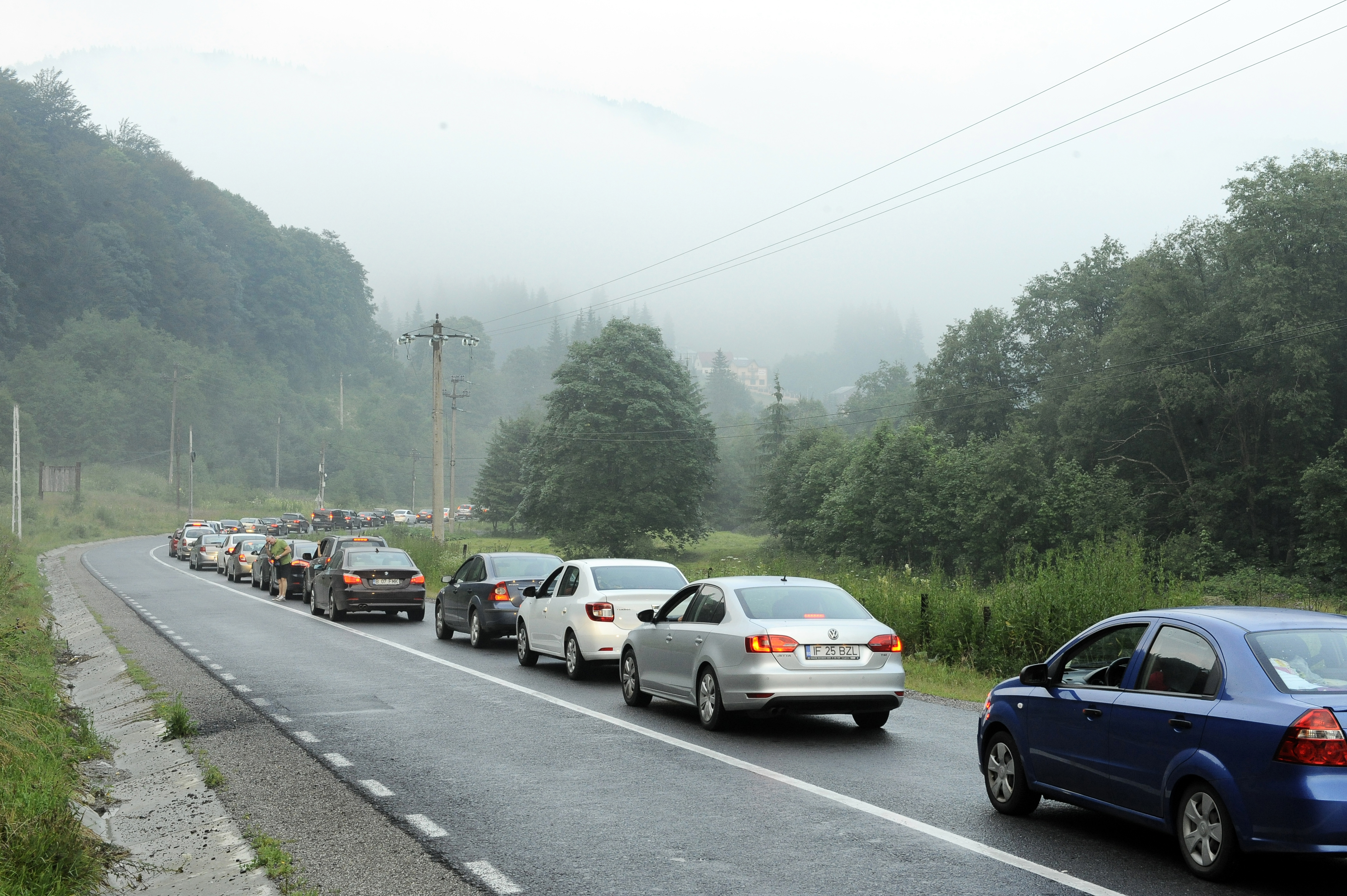 Bode a gasit o solutie pentru traficul de pe Valea Prahovei: Am identificat un drum forestier care poate fi folosit ca ruta alternativa