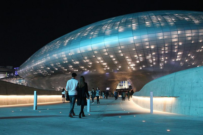 Dongdaemun Design Plaza-wikipedia.org