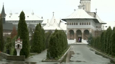 manastire sf cruce stareta anchetata