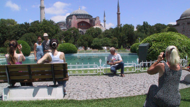 turcia turisti moschee GettyImages-1325494
