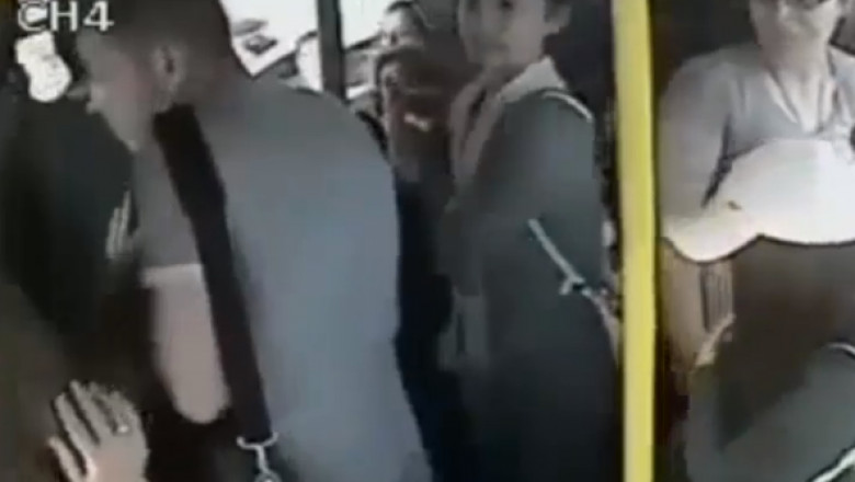 agresor autobuz