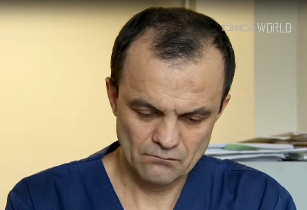 Vești despre bebelușul abandonat în pungă. Medicul Cîrstoveanu: Depinde de aparate, nu tolerează 4, 5 mililitri de lapte