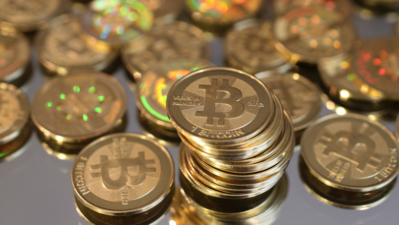 cum să retragi bani din prețul bitcoin
