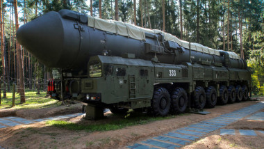racheta nucleara rusa - rt