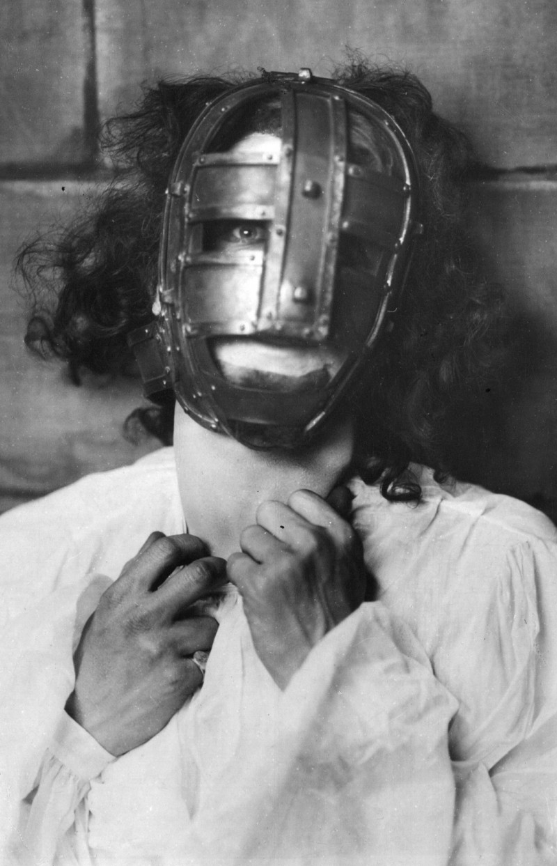 История железной маски. Узник железная маска гравюра.