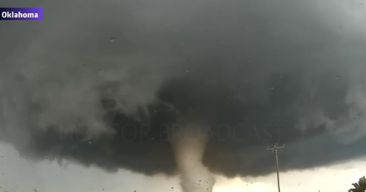 Video Imagini Spectaculoase Cu Tornadele Care Au FÄƒcut PrÄƒpÄƒd In Statele Unite